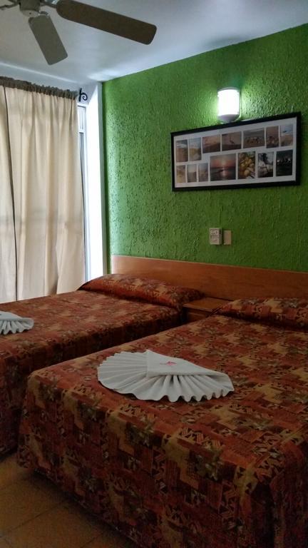 Delfin Playa Azul Hotell Lázaro Cárdenas Exteriör bild