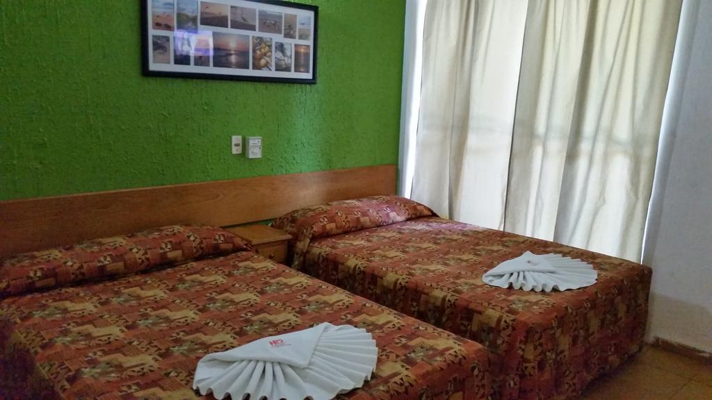Delfin Playa Azul Hotell Lázaro Cárdenas Exteriör bild
