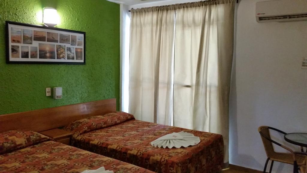 Delfin Playa Azul Hotell Lázaro Cárdenas Exteriör bild