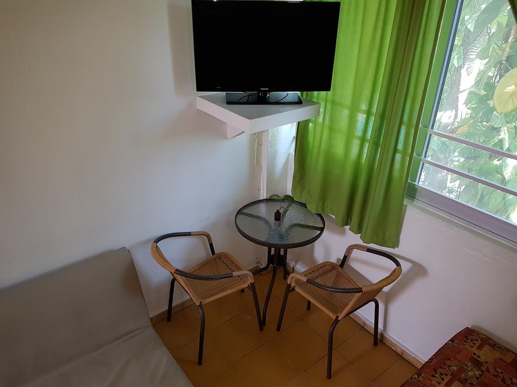 Delfin Playa Azul Hotell Lázaro Cárdenas Exteriör bild