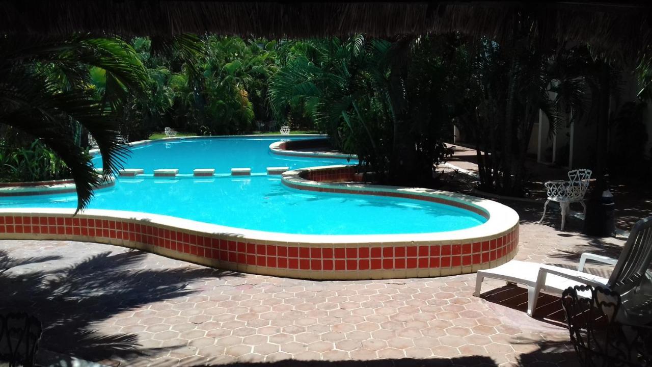 Delfin Playa Azul Hotell Lázaro Cárdenas Exteriör bild