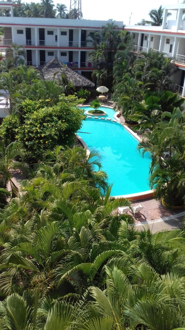 Delfin Playa Azul Hotell Lázaro Cárdenas Exteriör bild