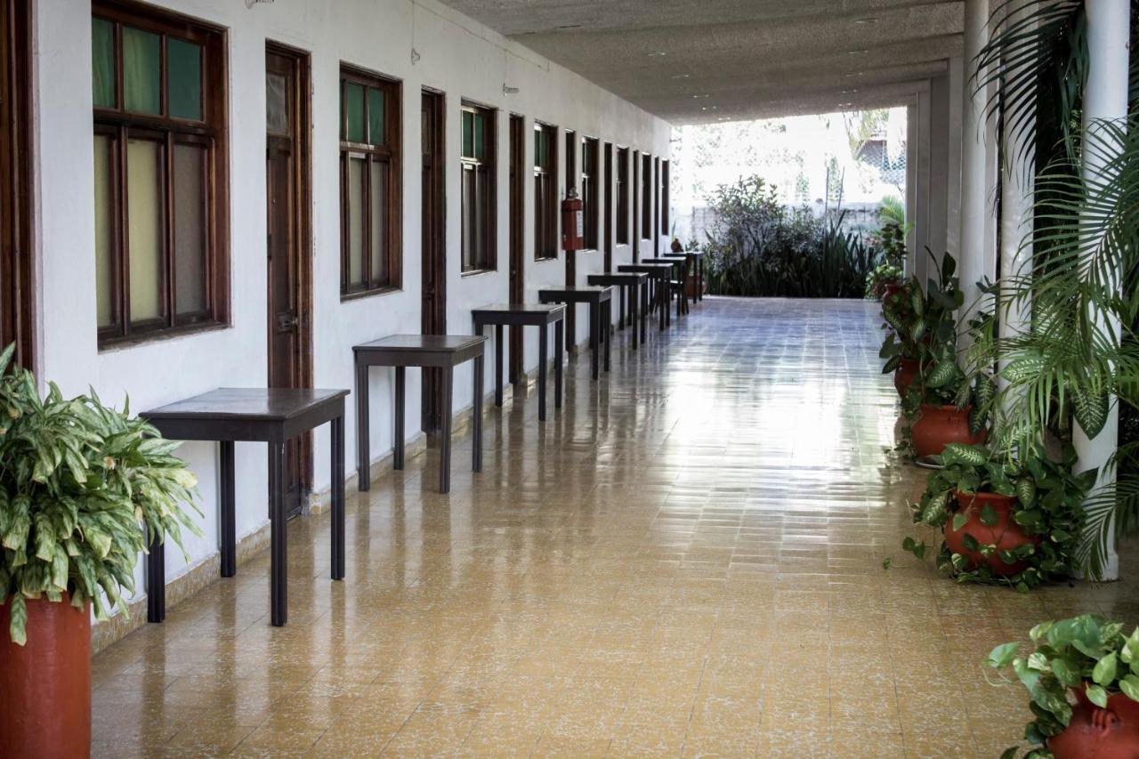 Delfin Playa Azul Hotell Lázaro Cárdenas Exteriör bild